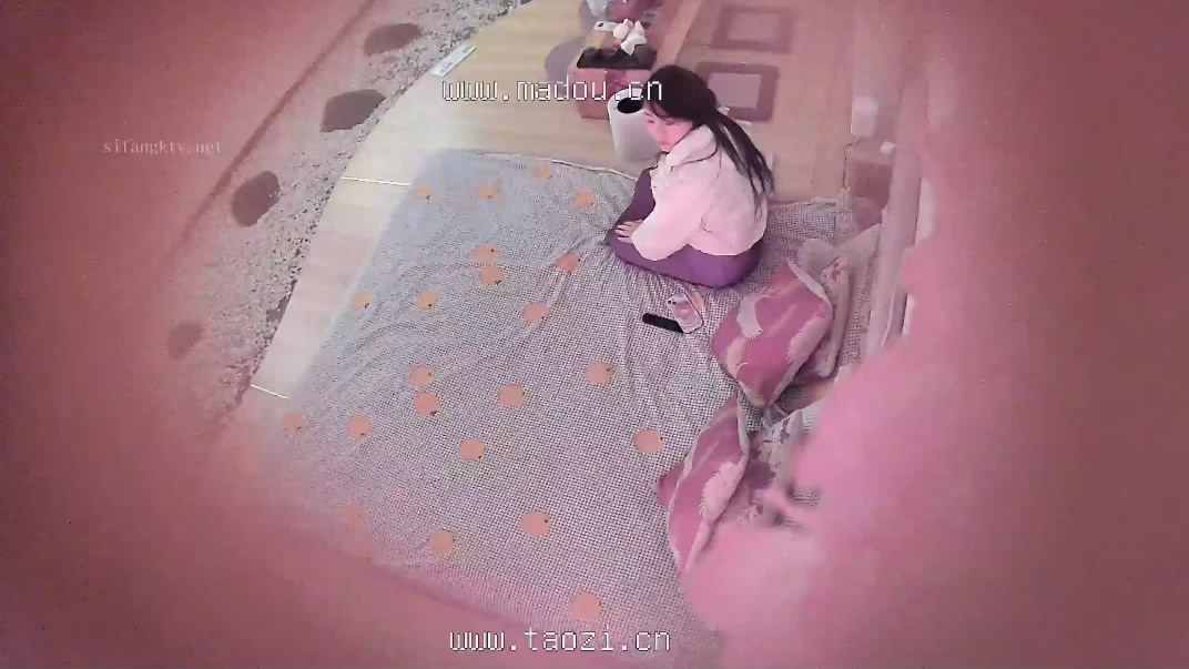2024-3-1流出酒店偷拍❤️极品大奶气质御姐和领导幽会偷情大战