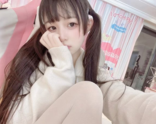 ஐ斗鱼主播ஐ蔡小熊/未流出大尺度ZW土豪定制合集7套