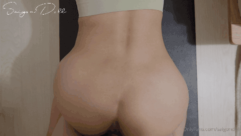 越南版Hongkongdoll来啦!「Saigon Doll」OF日常性爱私拍 超顶蜜桃臀少妇