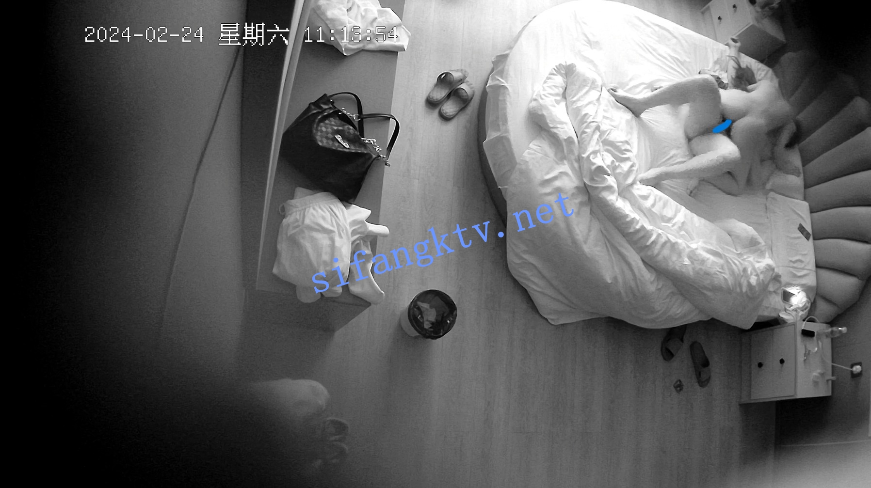 ✨酒店偷拍✨温婉小女友和持久男友 一炮就一小时 被玩坏了