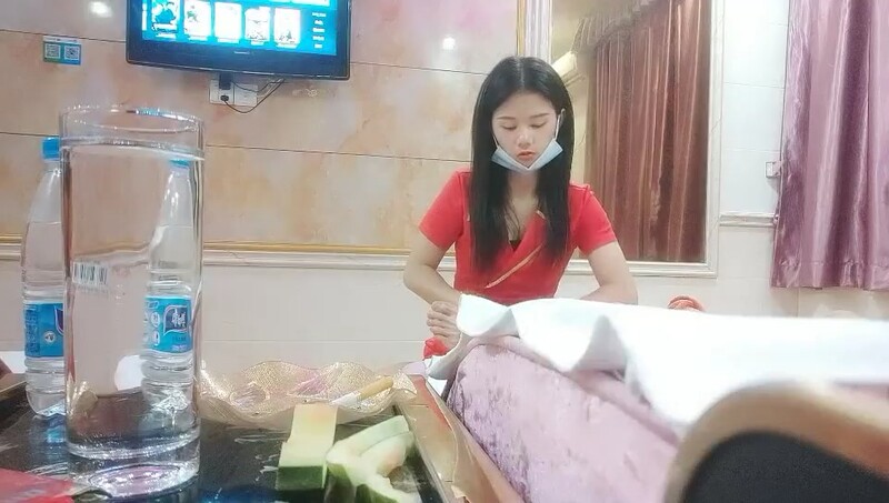 一代炮王,完整版未流出,【山鸡岁月】,新来的小妹很合胃口,苗条白嫩,约到酒店好好操一番,小穴水汪汪还有点害羞
