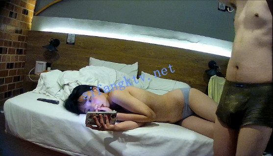 ✅安防精品✅校园系列-庆祝恋爱一周年出来开房操逼吃蛋糕