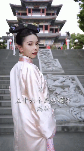 杭州Ts小七七 ❤️❤️- 宫中玉妃,沦落人间和直男哥哥拼刺刀,骑乘大屌,爽的飞起!