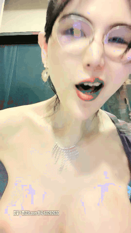 全网最骚女主播我只认「水big悦」!!!骚浪舌头舔乳头和沾了淫水的手指满眼魅惑
