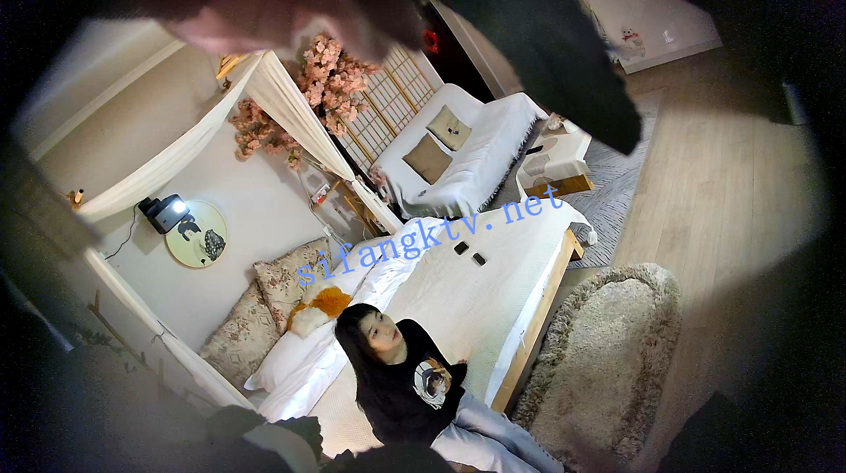 ✅安防精品✅校园系列-和蜜桃臀女友亲吻做爱恋爱的感觉✅