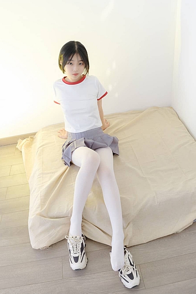 森萝财团 - 内部 小樱 02E 4K [121P1V6.42G]