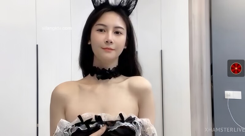 神仙级别,神似江疏影,大美女全脱了,【tiantian_LK】,真是太漂亮了,清纯女神看一眼就忘不掉,多少土豪为之疯狂
