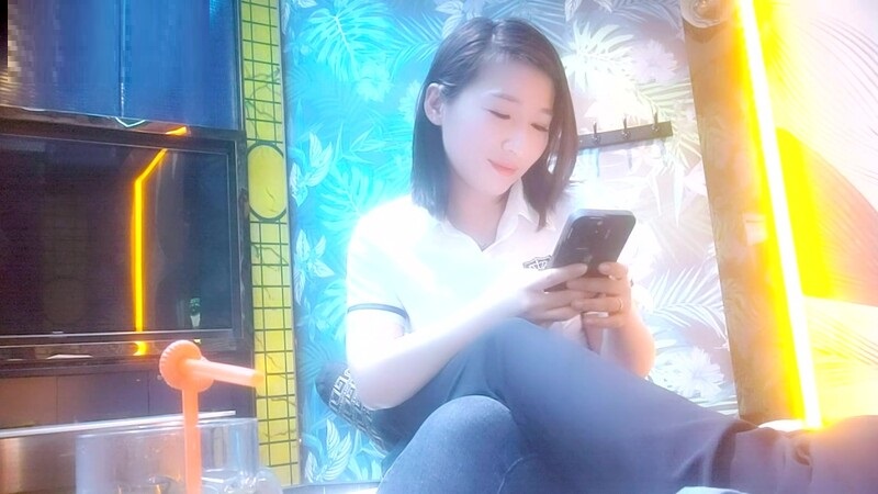 2023-3-4【足浴探花】短发骚女技师,一顿聊带回酒店草,舌吻调情吃吊,69姿势互舔,后入大肥臀