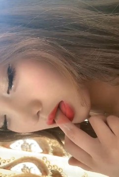 ⭐极品推荐 大奶高中妹纯纯 qq 一对一
