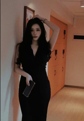 【极品反差婊】狂艹自己女友的闺蜜,超高颜值,极品反差婊子,无套狂艹,后入翻逼肉,超棒!